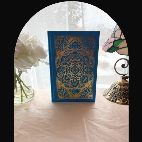 Illumicrate - Goddess of the River - Picture 3 of 5